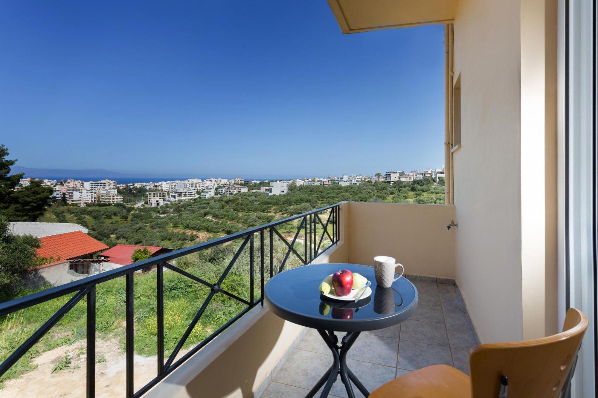 Kds Overlooking Chania Ханя Екстериор снимка
